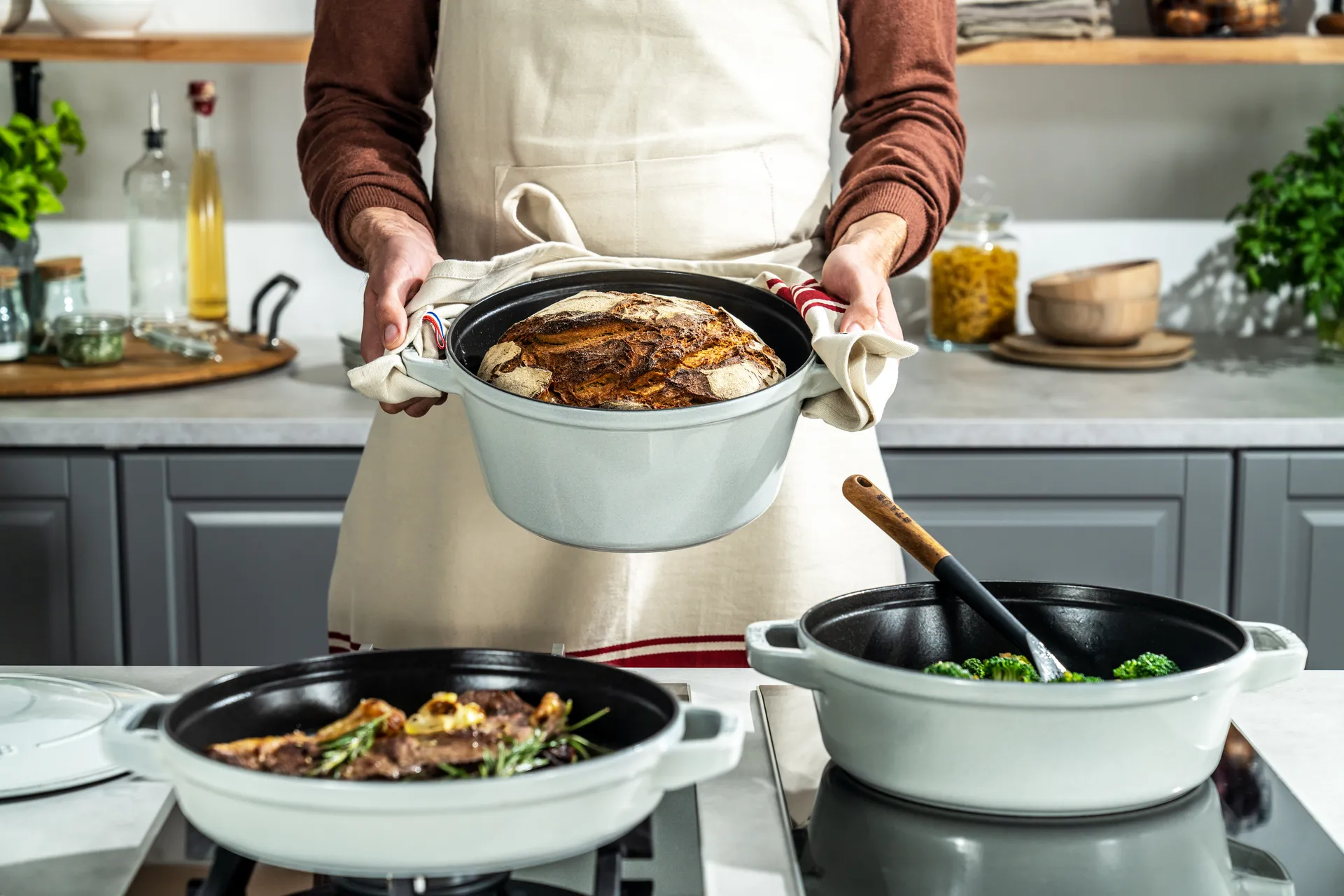 Staub Pot & saucepan set stackable 5 pieces, White truffle STAUB