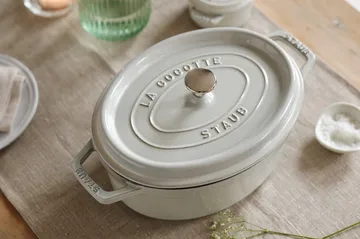 Staub White Truffle casserole oval - 4.2 l - STAUB