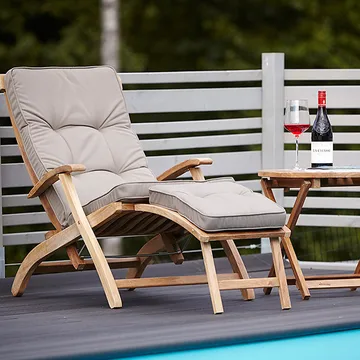 Alnö side table - Teak - Stockamöllan
