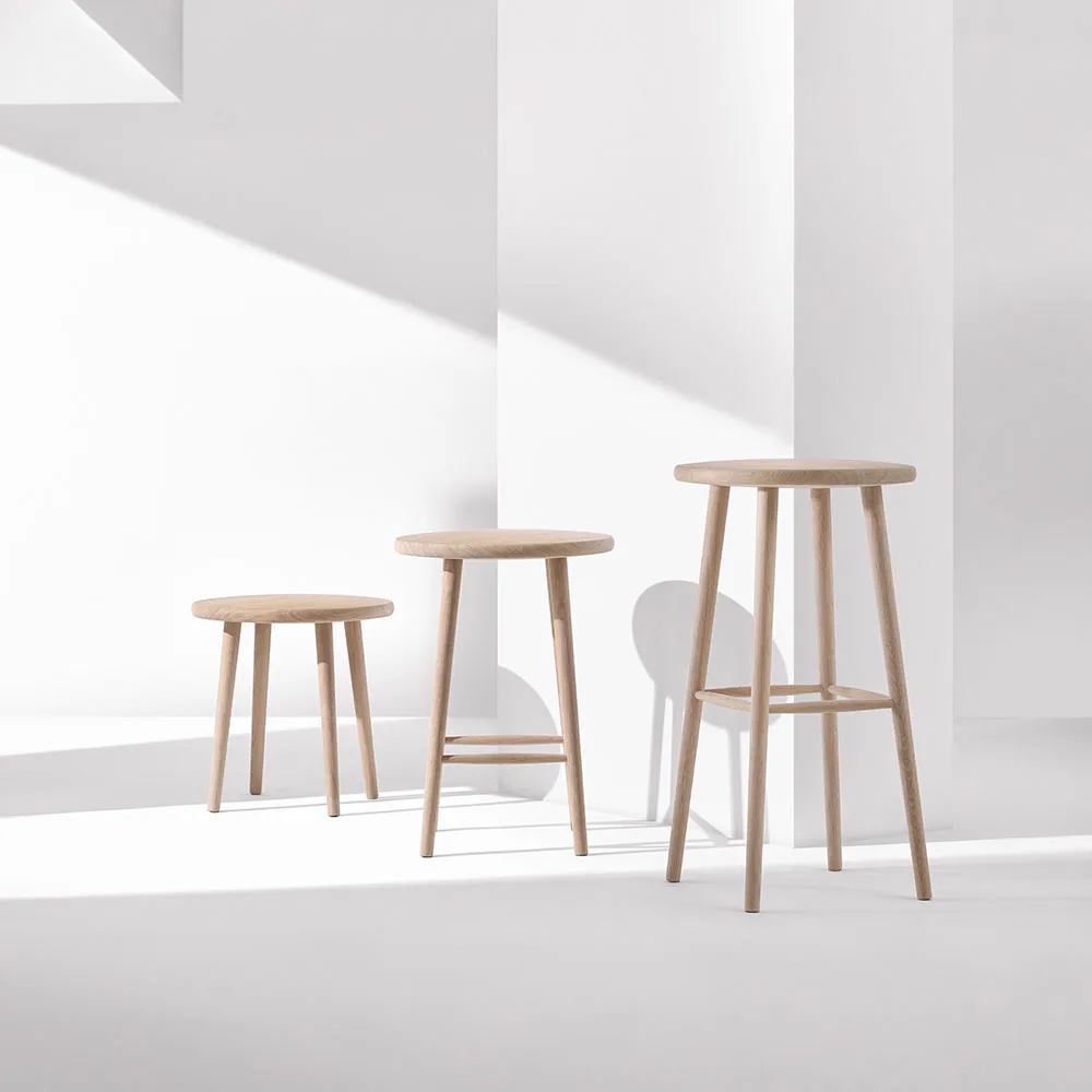 Miss Button bar stool, Oak natural oil. medium Stolab