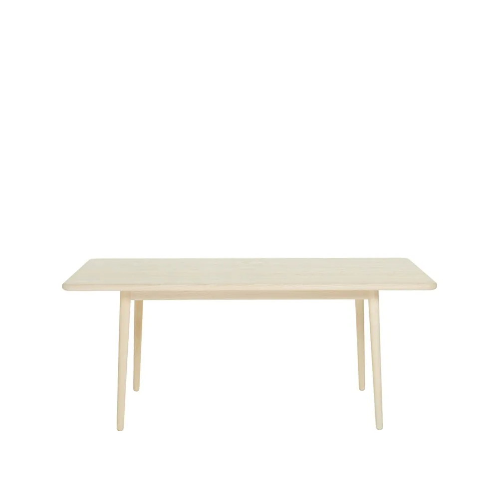 Miss Holly dining table. 235x82 cm, Birch light matt lacquer. 2 inserts Stolab
