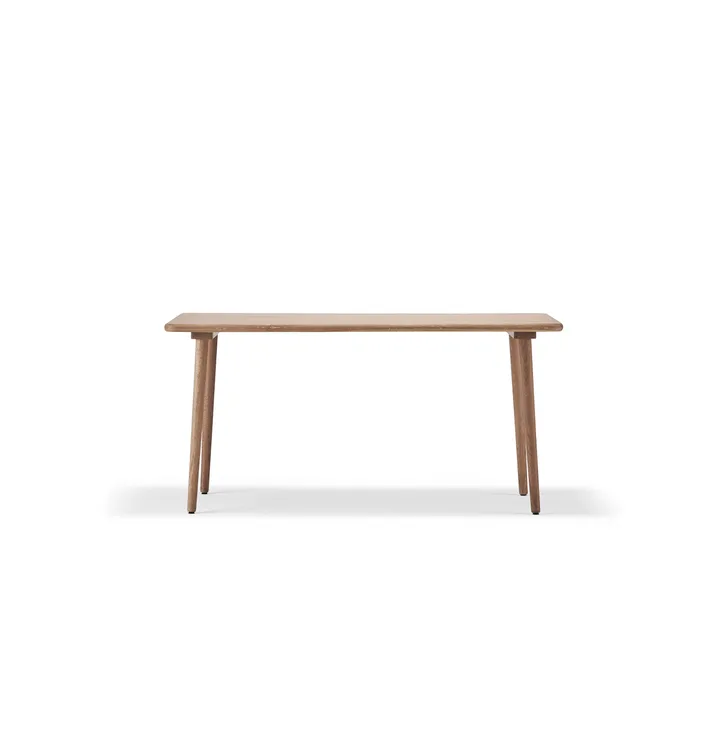Miss Tailor dining table - Oak natural oil. 130x90 cm - Stolab