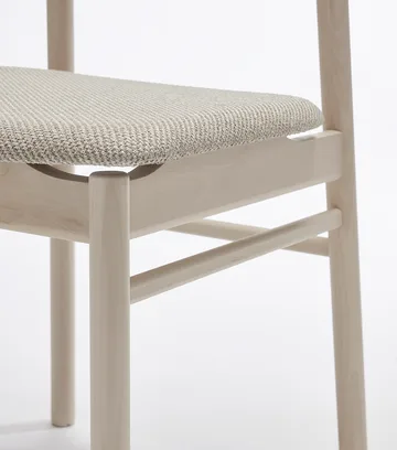 Prima Vista chair white-oiled birch - Textile Atto Driftwood V3576/01 grey - Stolab