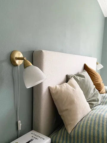 Urban short wall lamp - Brushed Brass - Superliving