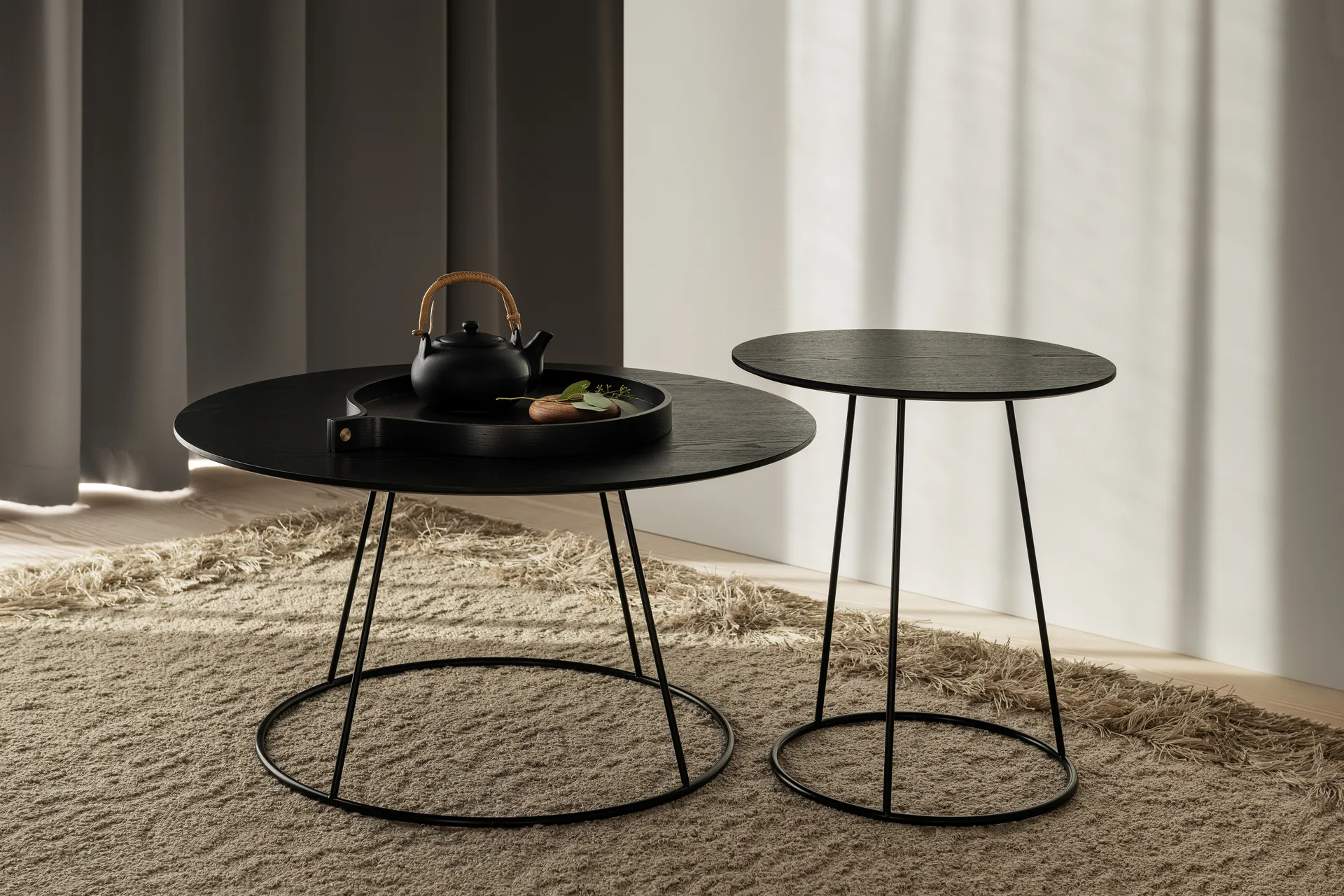 Breeze table smooth top Ø80 cm, Black Swedese