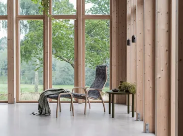 Lamino armchair - Sheepskin black-lacquered beech - Swedese