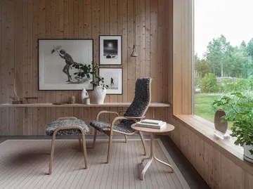 Lamino armchair - Sheepskin Black-white pigmented oak - Swedese