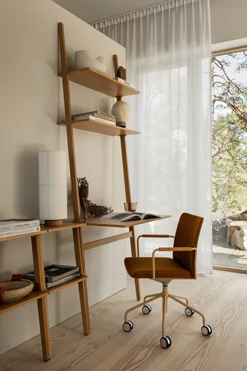 Libri writing table - Oak laquered - Swedese