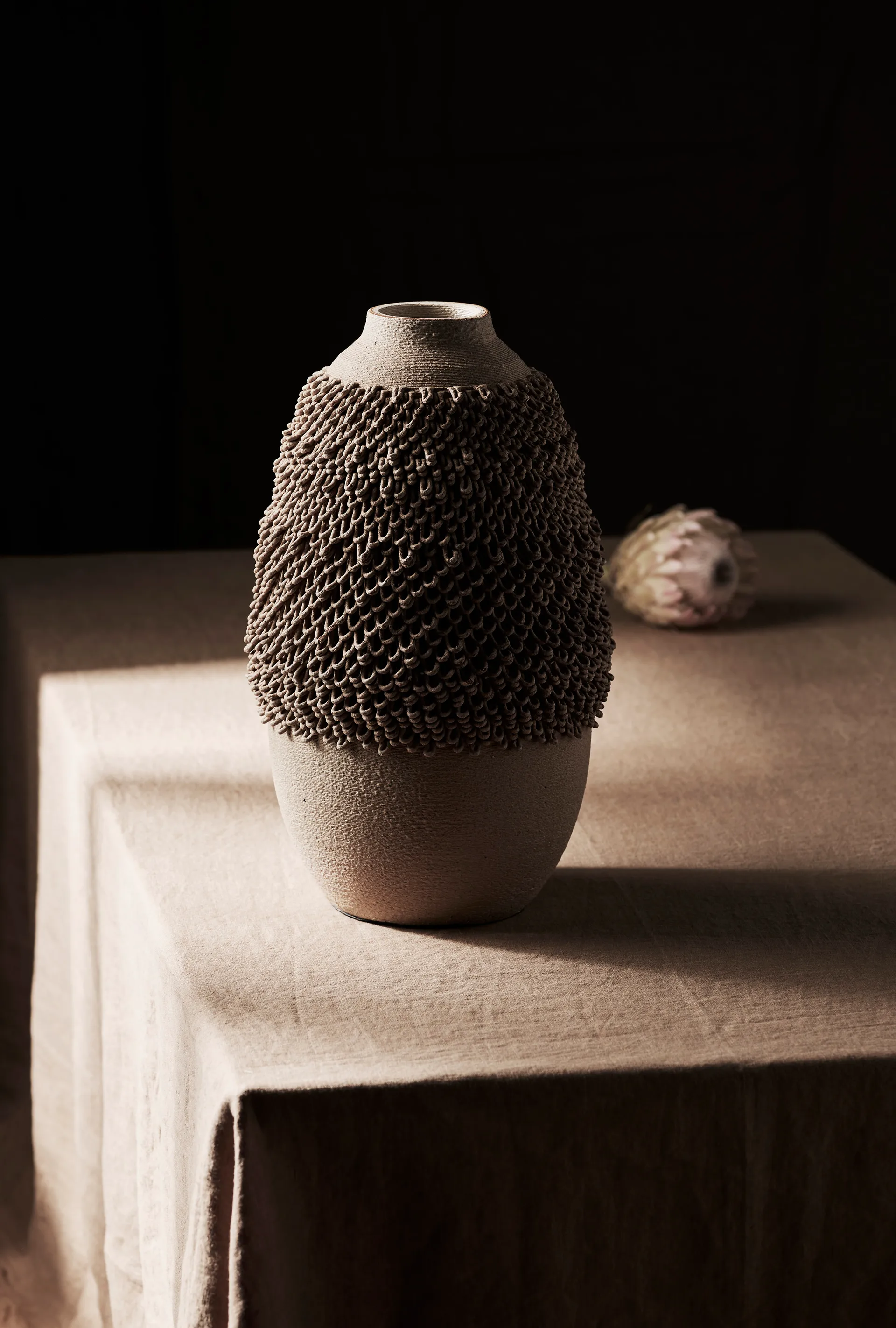 Aria vase small, Brown Tell Me More