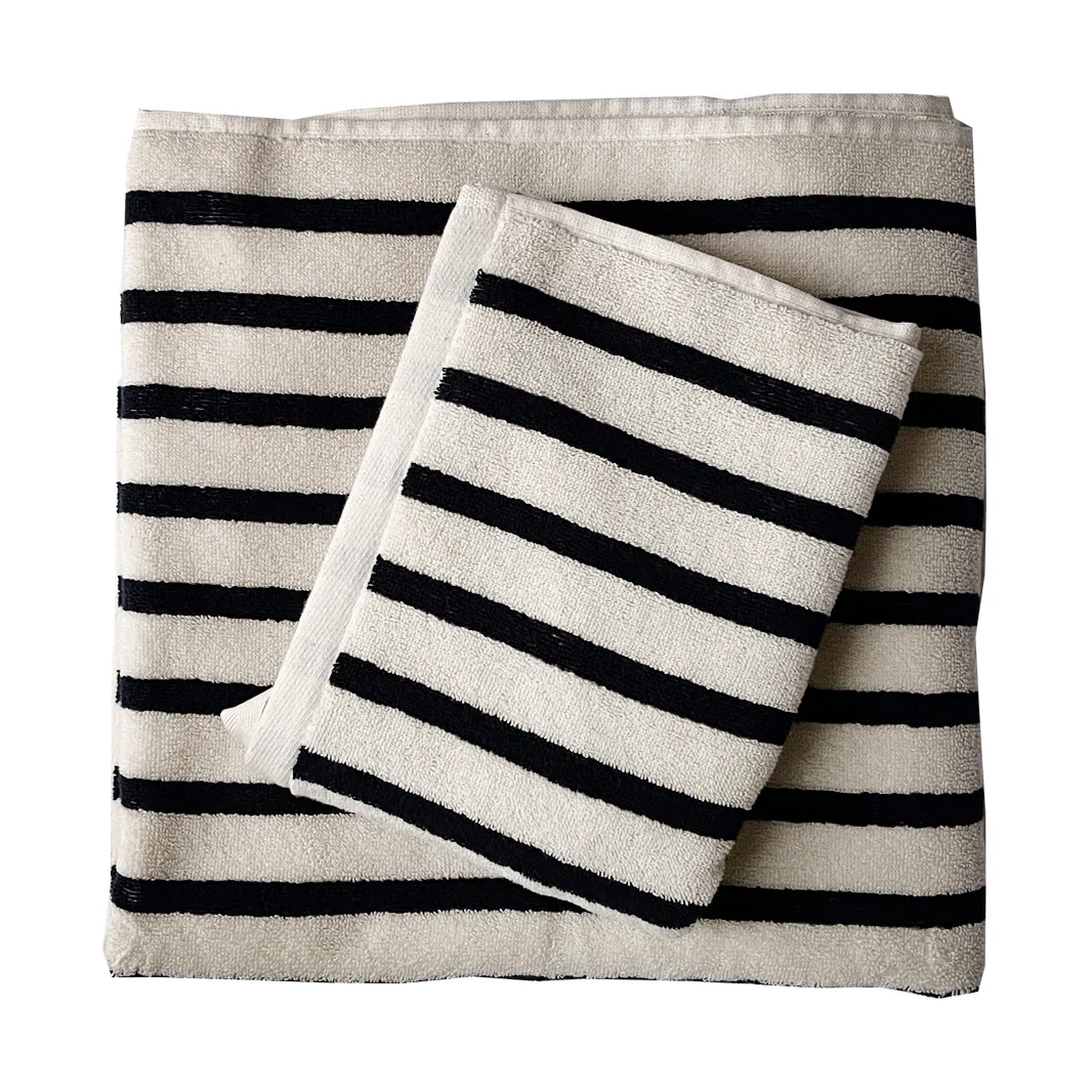 Bonnie bath towel 70x140 cm, Black Tell Me More