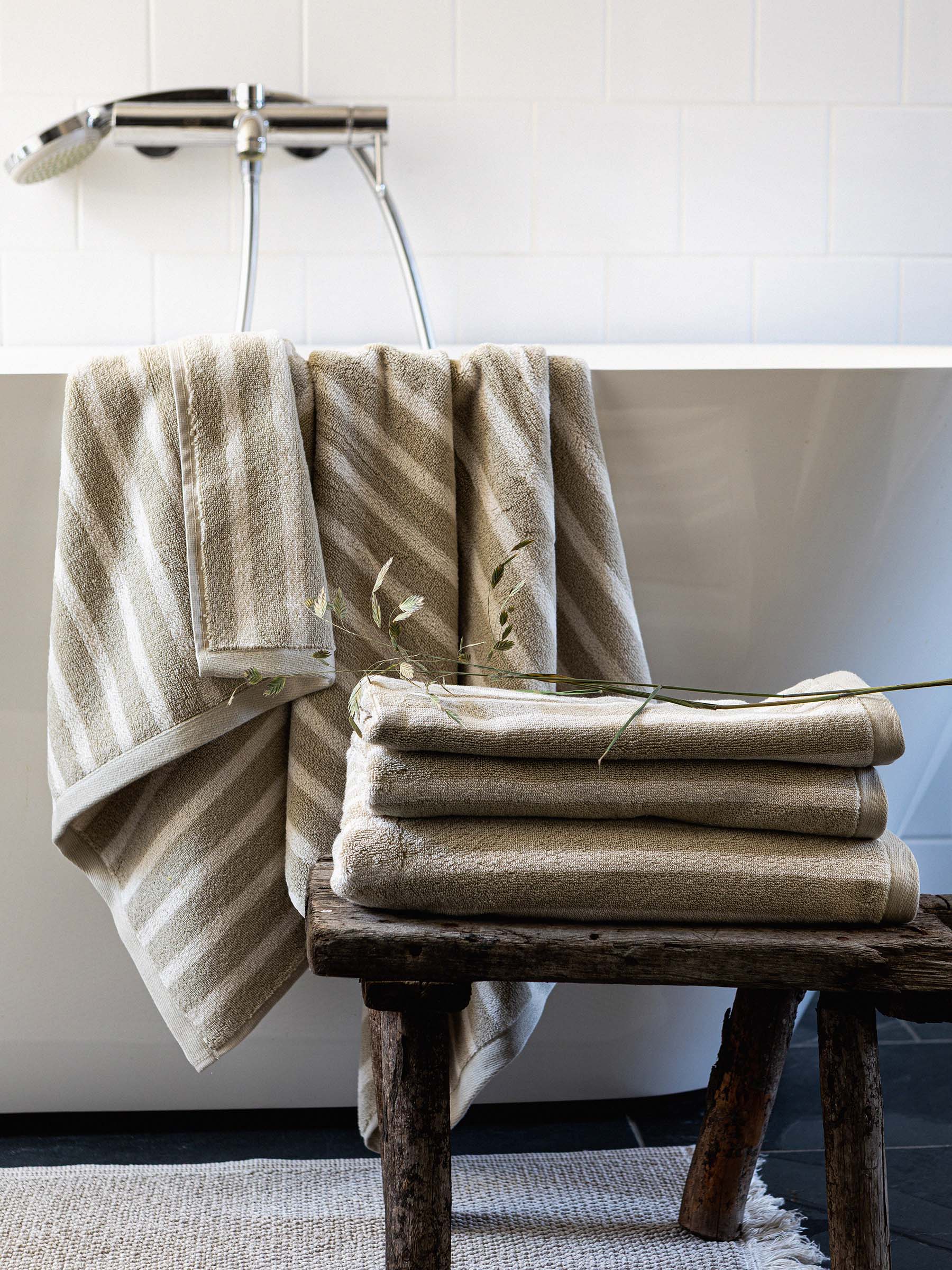 Bonnie towel 50x70 cm, Beige Tell Me More
