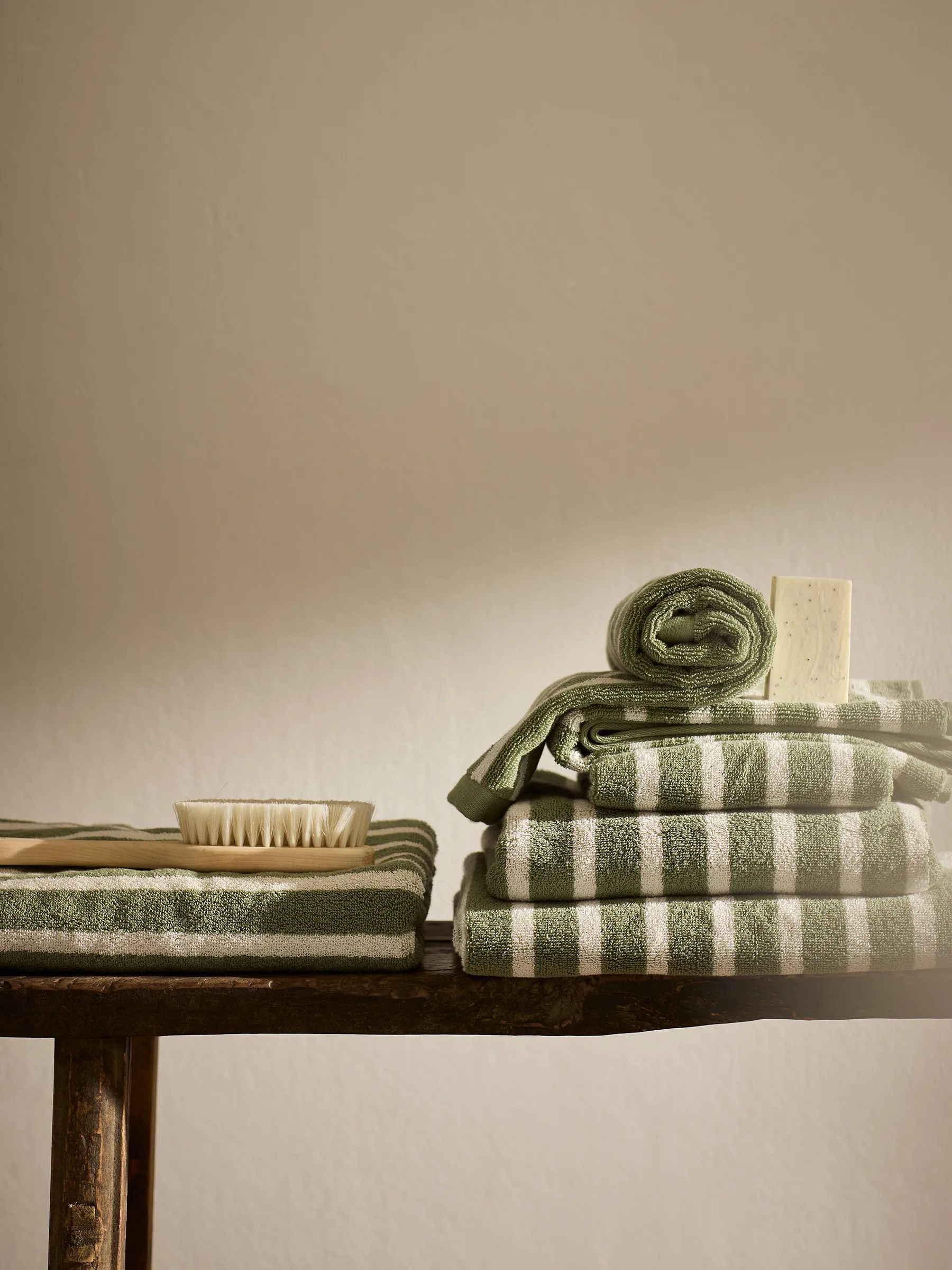 Bonnie towel 50x70 cm, Green Tell Me More