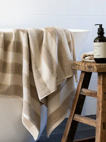 Cleo bath towel 70x140 cm - Beige - Tell Me More