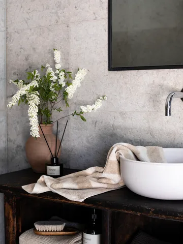 Cleo towel 50x70 cm - Beige - Tell Me More
