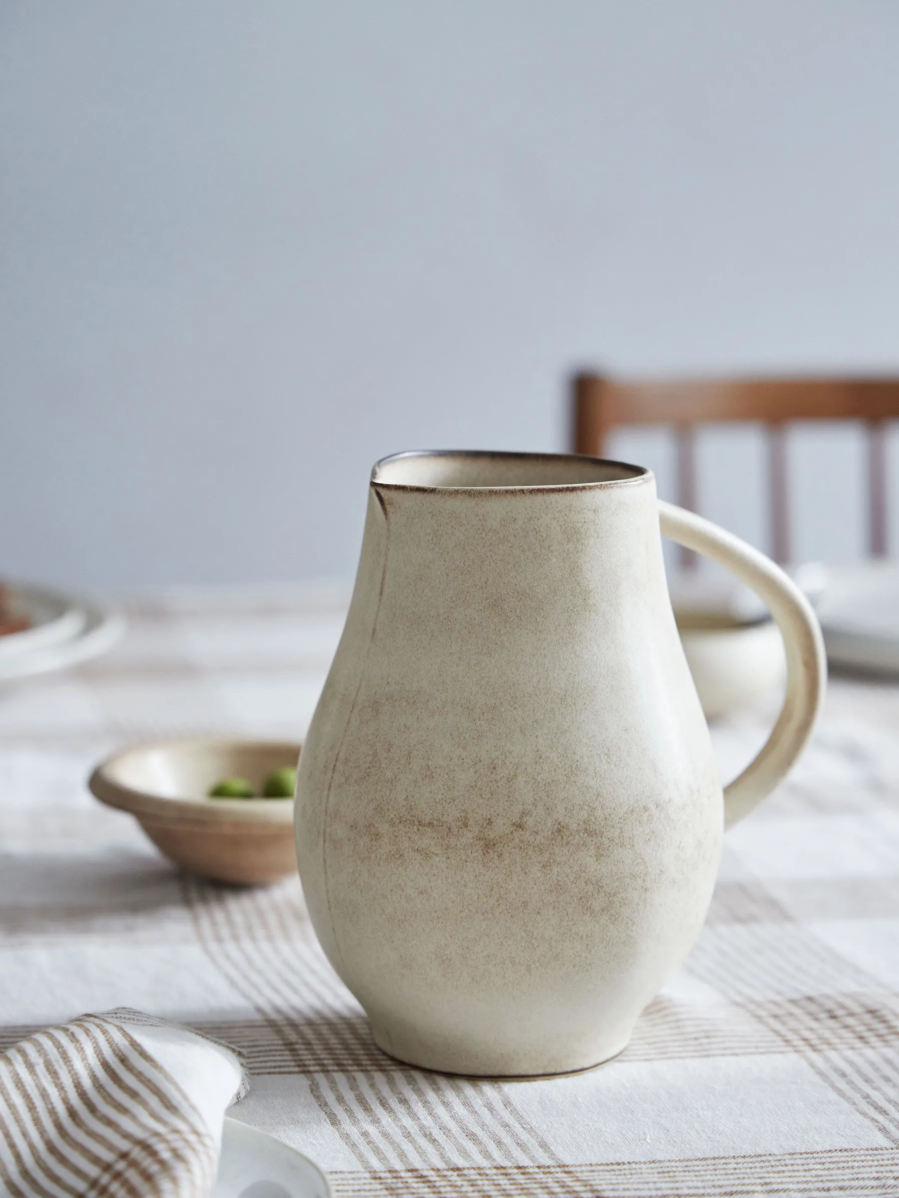 Elba jug, Sand beige, 1.7 L Tell Me More