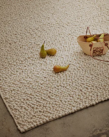 Andersdotter wool rug 250x350 cm - Beige-off white - Tinted
