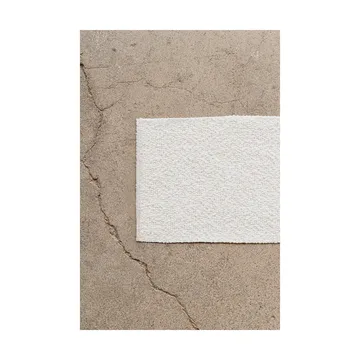 Cornell sofa - Bouclé off white - Tinted