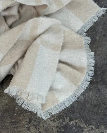 Hallin mohair throw - Beige-off white, 130x170 cm - Tinted