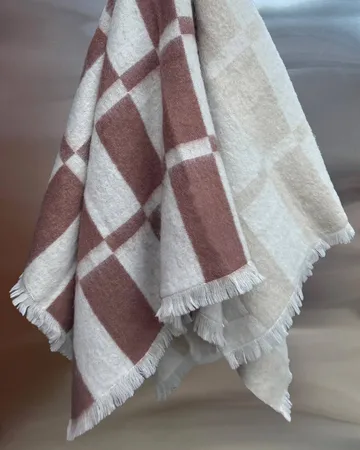 Hallin mohair throw - Off white-rust, 130x170 cm - Tinted