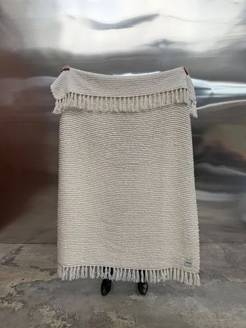 Janzen bouclé throw - Solid off-white-natural, 130x170 cm - Tinted