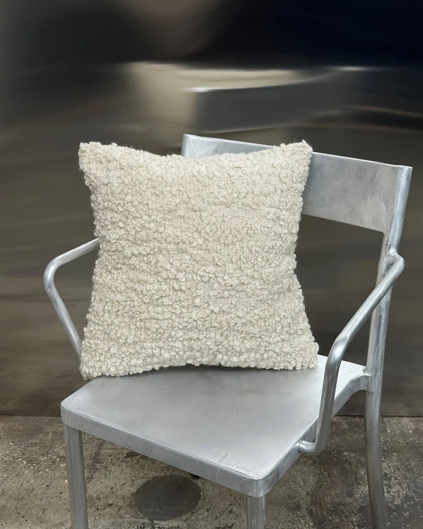 Levantin cushion, Off white, 45x45 cm Tinted