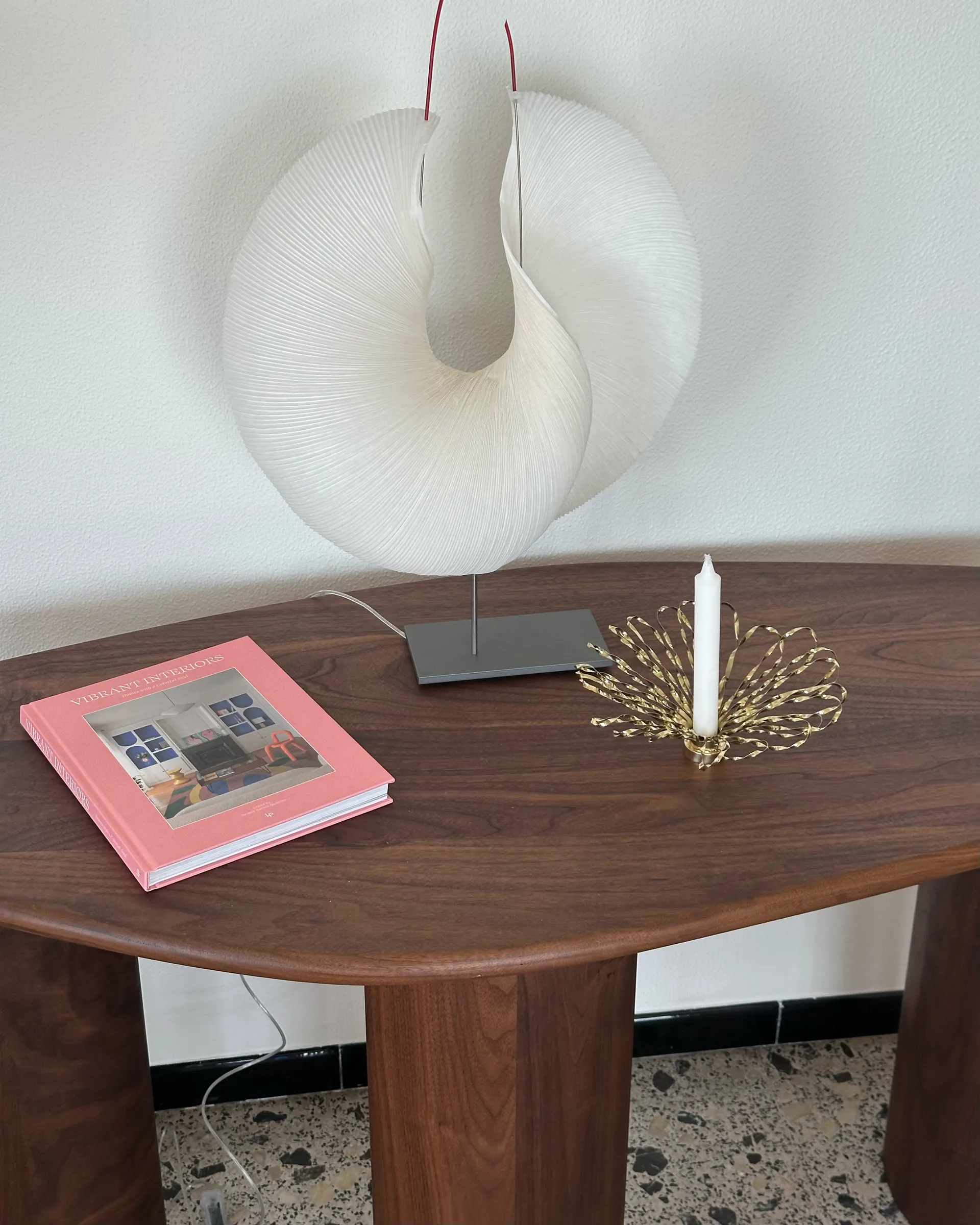 Lowe console table, Walnut dark brown Tinted