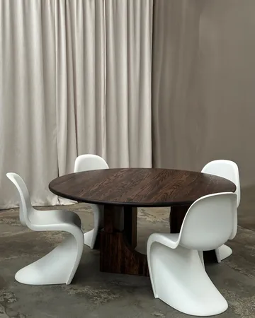 Sanders dining table Ø160 cm - Dark stained walnut - Tinted