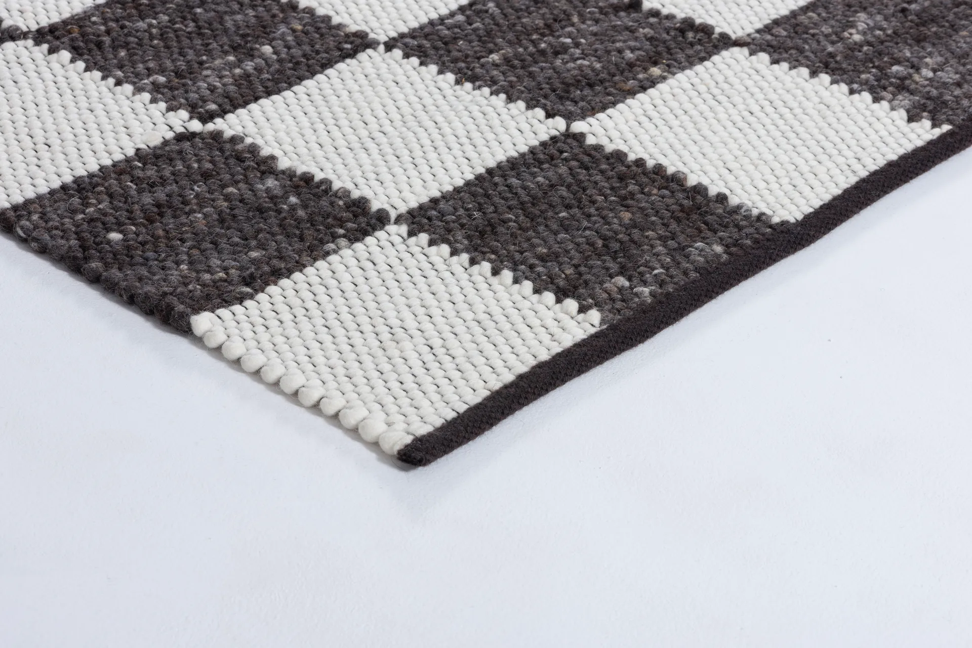 Gotland Design rug Special Edition, Anthracite-white no. 2428, 200x200 cm Tisca