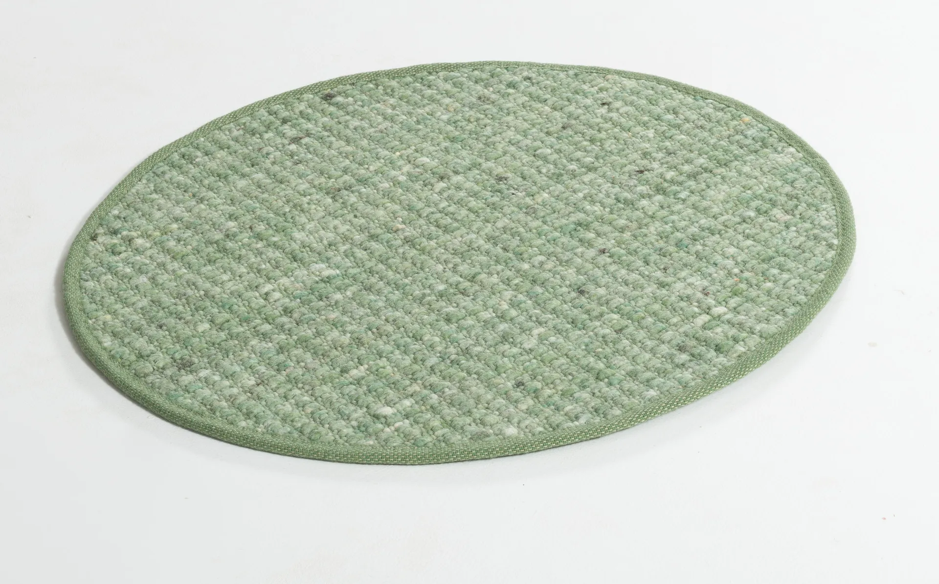Greenland Swift round rug, Jade no. 240, Ø300 cm Tisca
