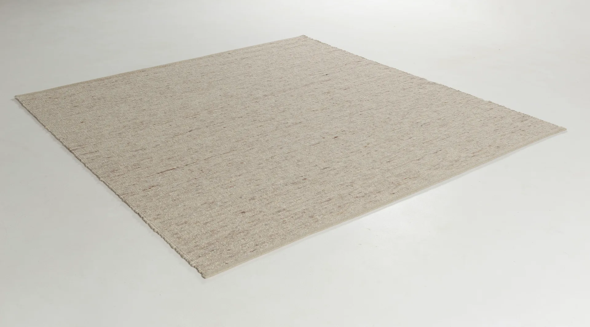 Sierrafil rug, Ecru nr. 32, 250x350 cm Tisca