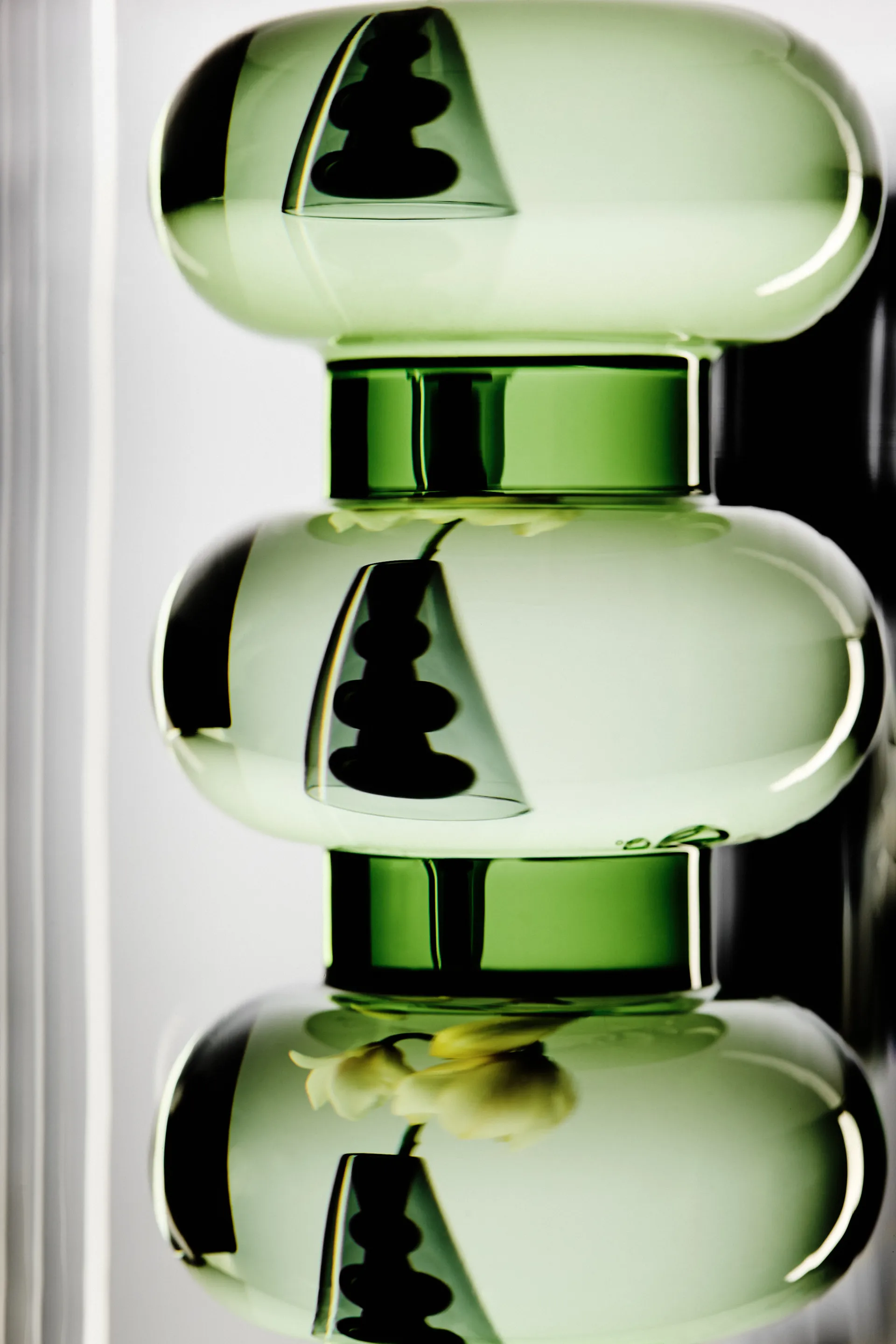 Bump Tall vase, Green Tom Dixon