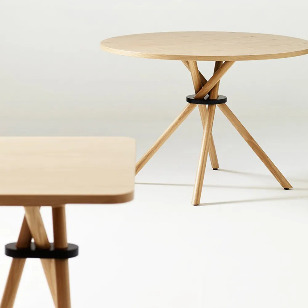 Flash coffee table 80x80 cm, Black mirror glass-black stand Tom Dixon