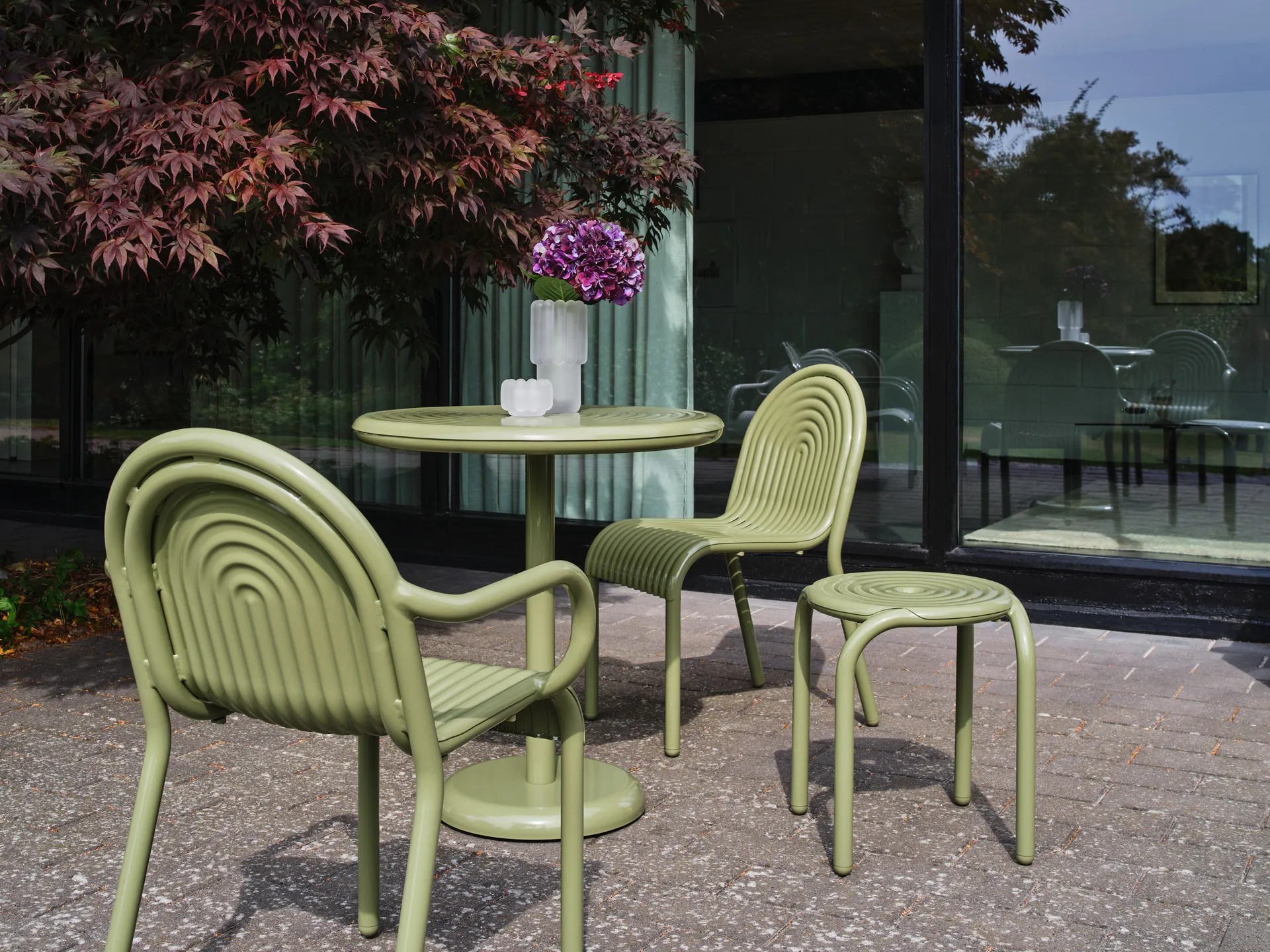 Groove café table round - Moss, Ø70 cm,  Tom Dixon
