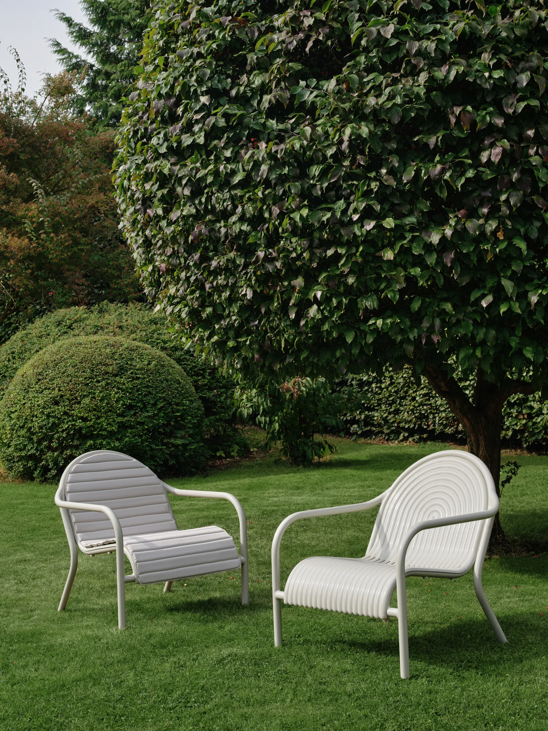 Groove lounge chair, Putty Tom Dixon