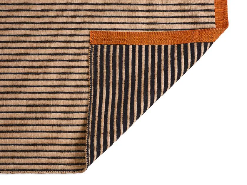 Line rug, Black 170x240 cm Tom Dixon