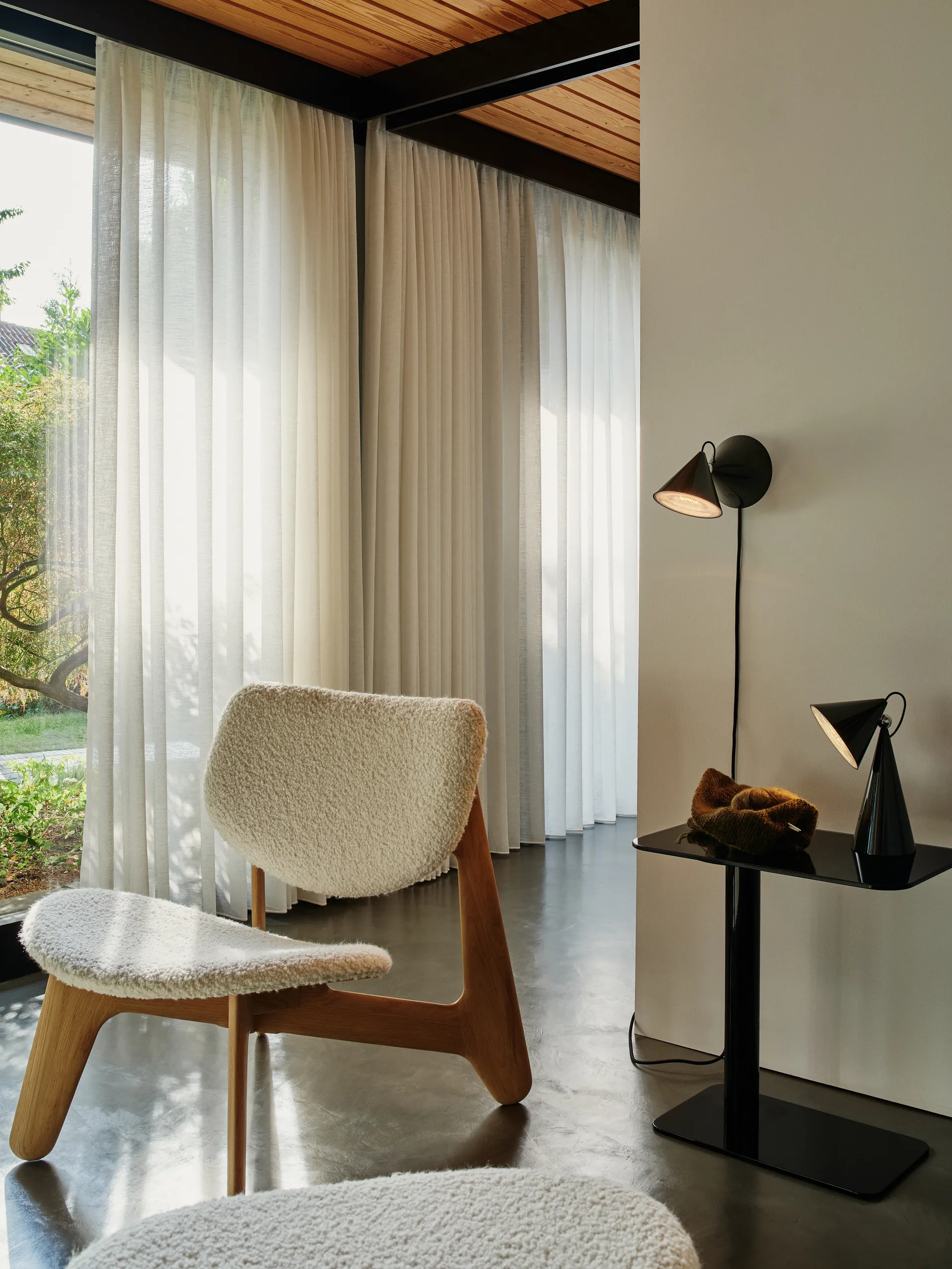 Pose Surface wall lamp, Kelp Tom Dixon