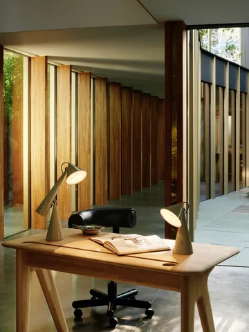Pose Task LED table lamp - Gold - Tom Dixon