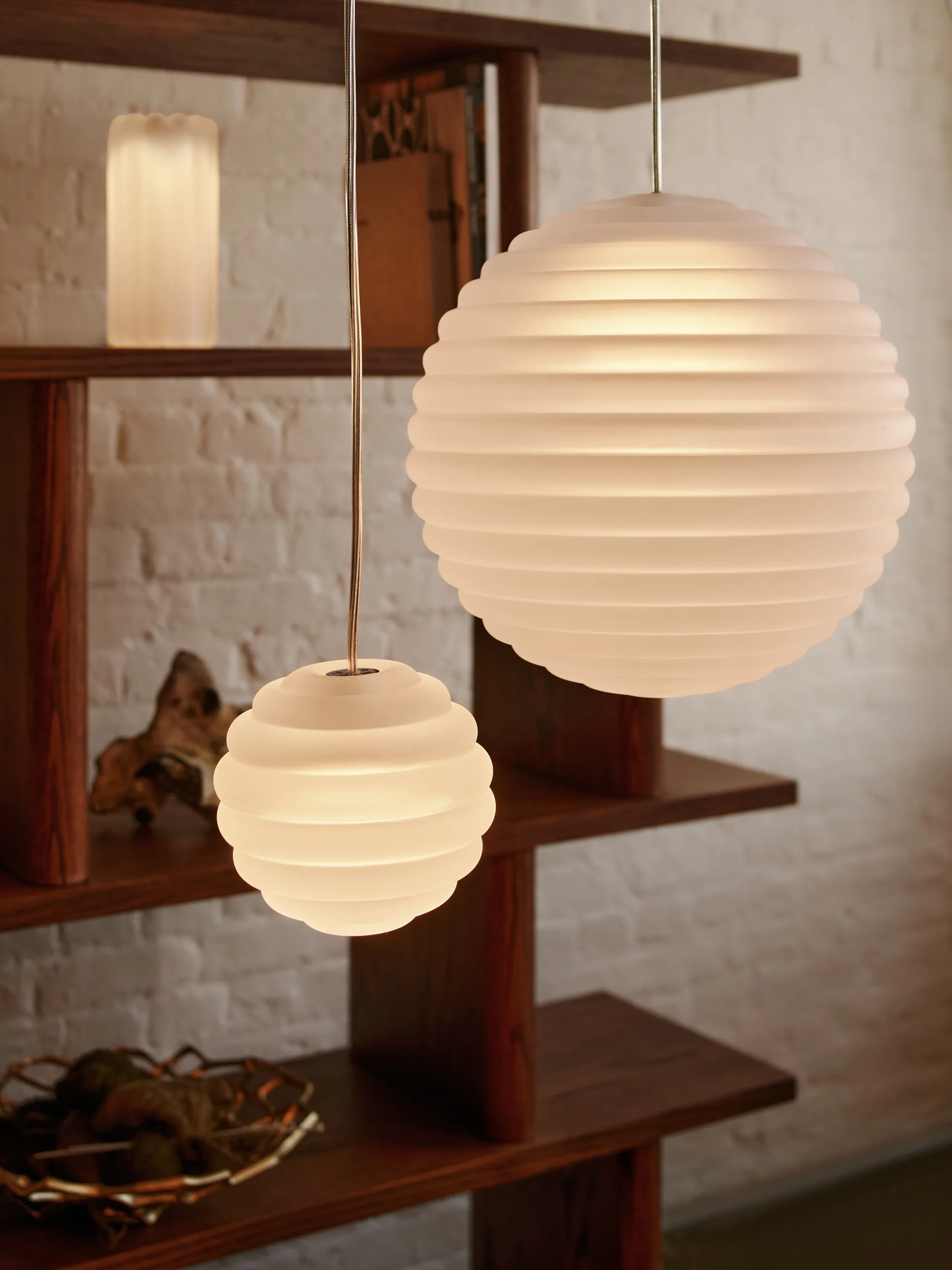 Press Sphere mini pendant LED Ø14,5 cm, Frosted Tom Dixon