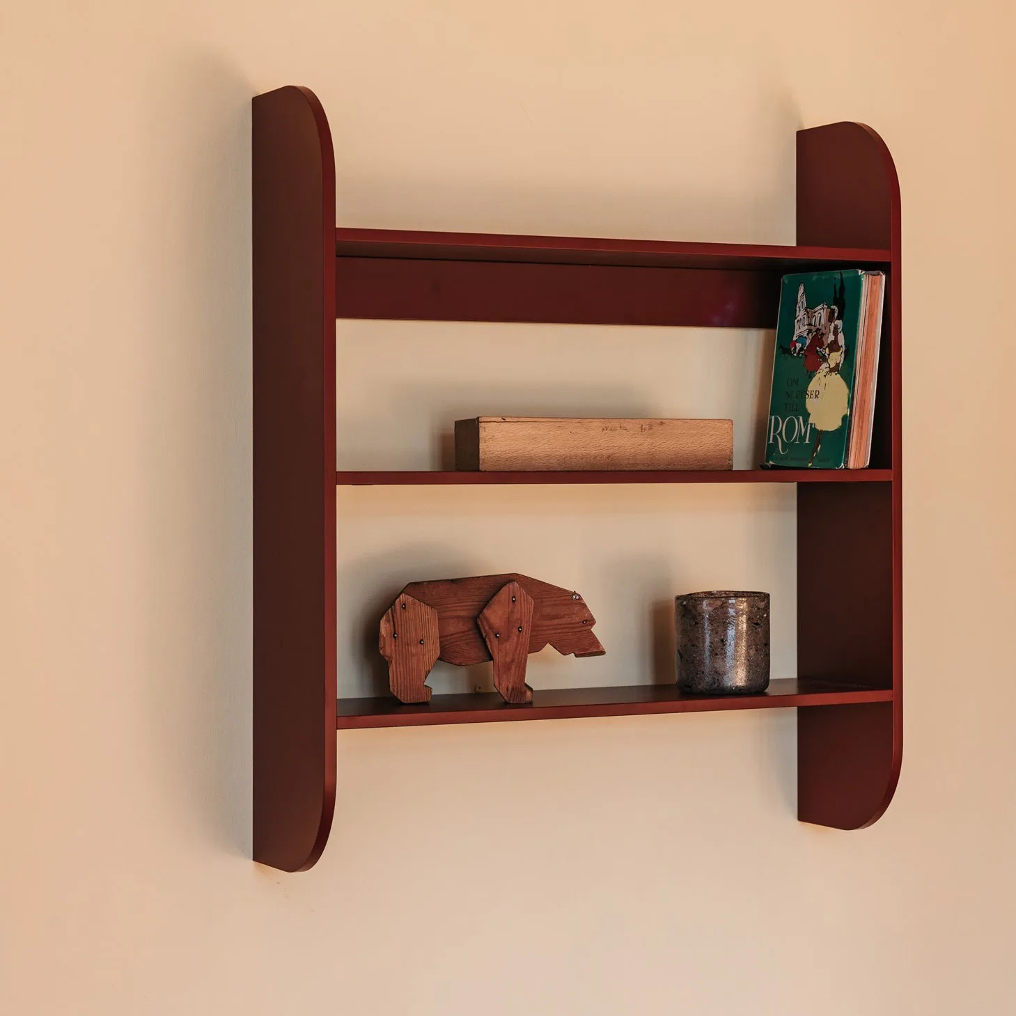 Strapats wall shelf 62x73,6 cm, Burgundy TÔNN furniture
