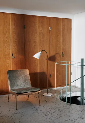 Bellevue AJ7 floor lamp Anniversary Edition - White-bronzed brass - &Tradition