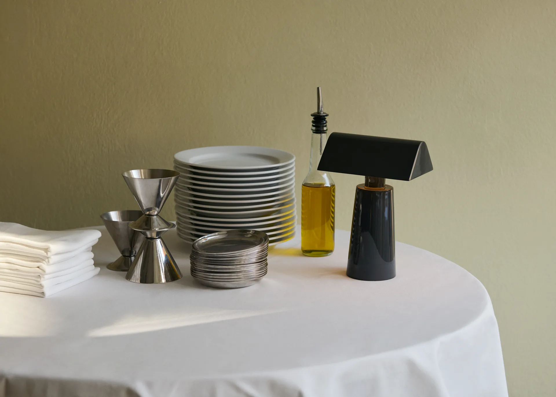 Caret MF1 portable table lamp, Anthracite &Tradition
