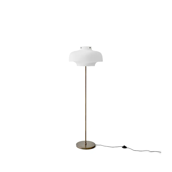 Copenhagen SC14 floor lamp - Opal, stand brass - &Tradition