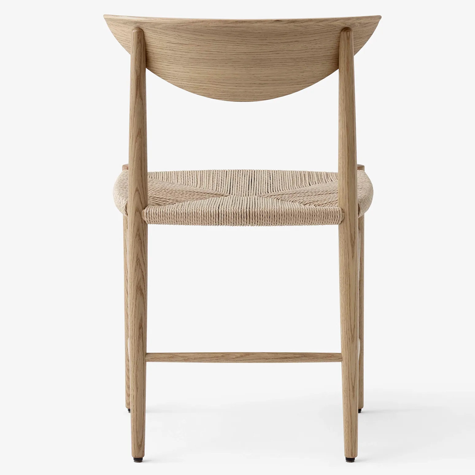 Drawn chair HM3, White oiled oak &Tradition