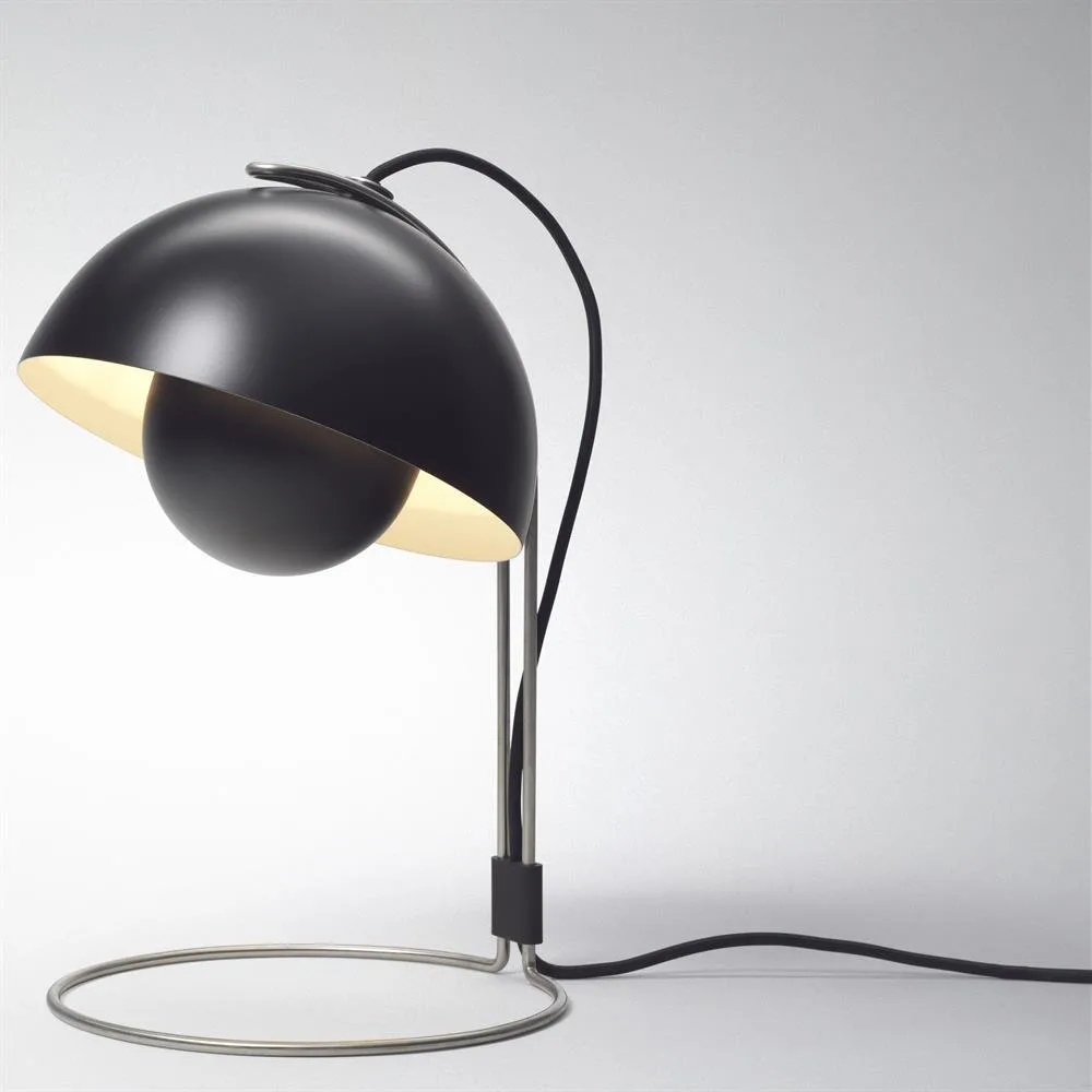 FlowerPot table lamp VP4, mat black &Tradition