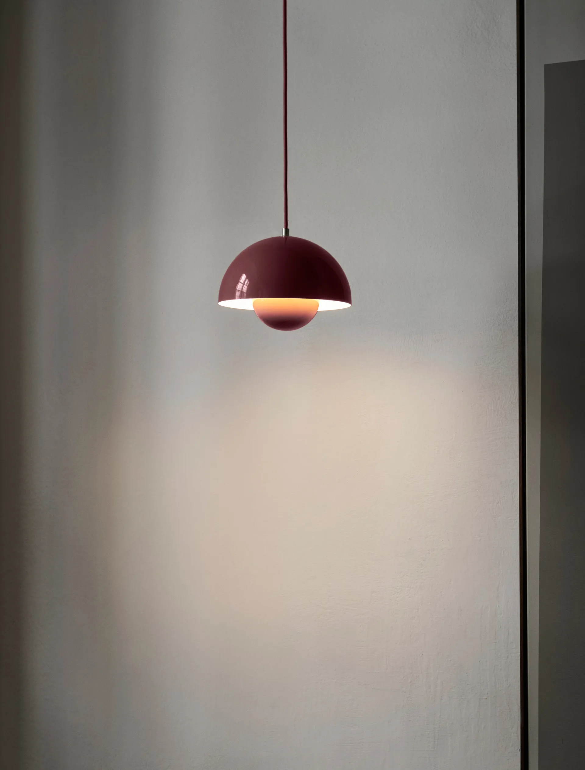 Flowerpot VP1 pendant lamp, Dark plum &Tradition