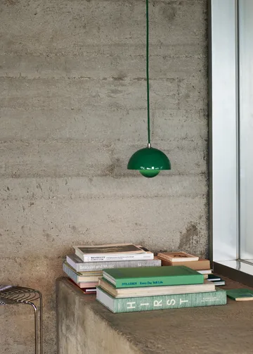 Flowerpot VP10 pendant lamp - Signal green - &Tradition