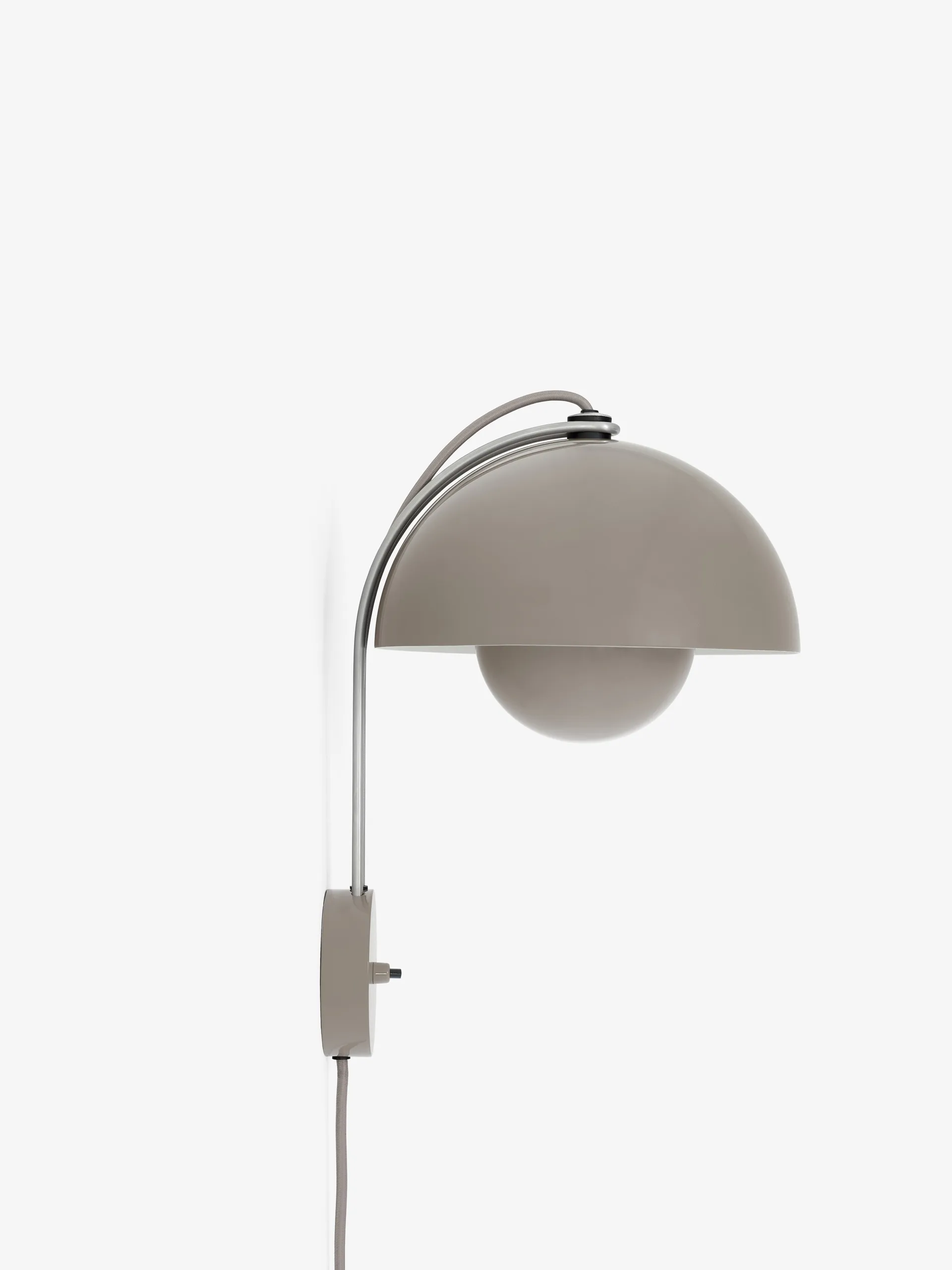 Flowerpot VP8 wall lamp, Grey beige &Tradition