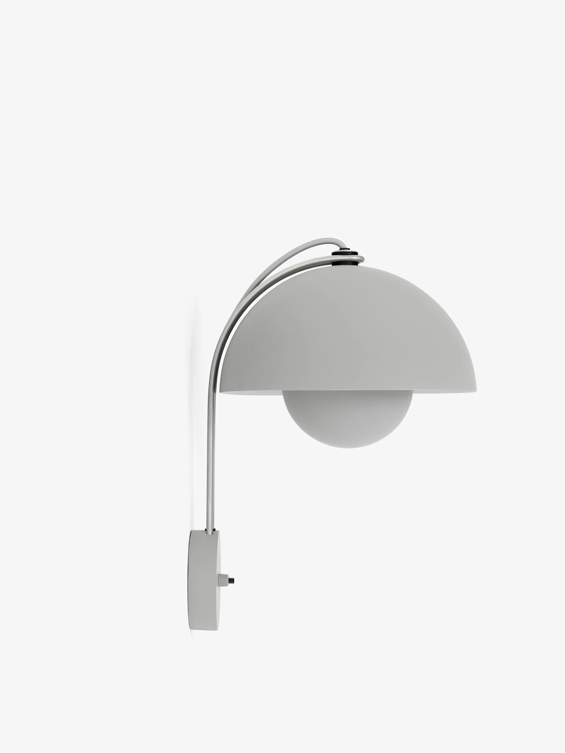 Flowerpot VP8 wall lamp, Matte light-grey &Tradition