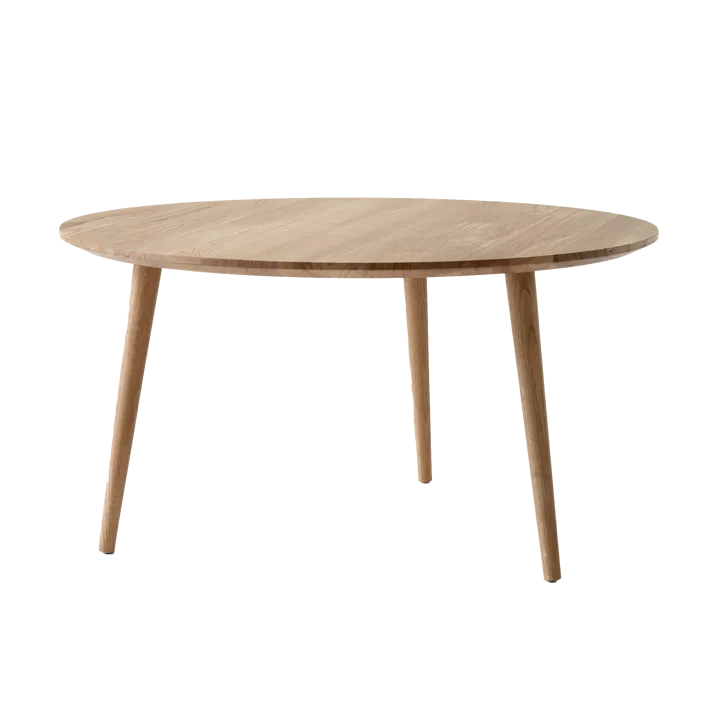 In Between coffee table SK15 Ø90 cm - Oiled oak - &Tradition