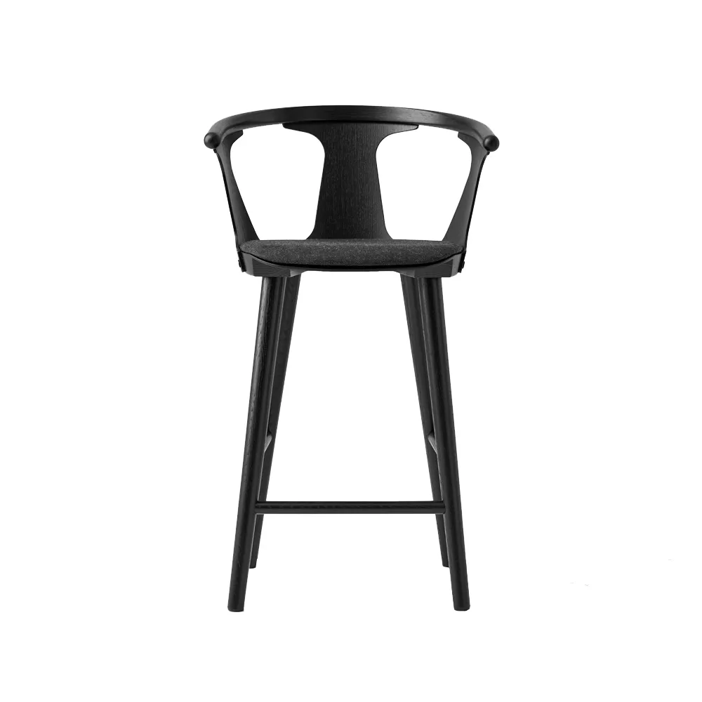 In Between SK8 barstool, Remix 183 black-black lacquered oak &Tradition